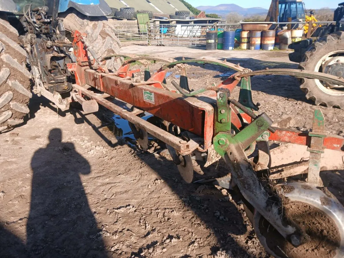 KVERNELAND PLOUGH - Image 4