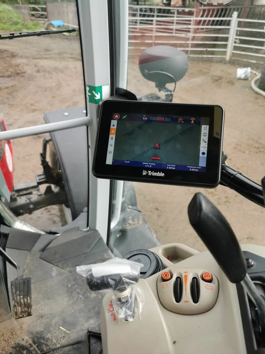 Trimble GPS -  GFX350 Display & Nav500 - Image 3