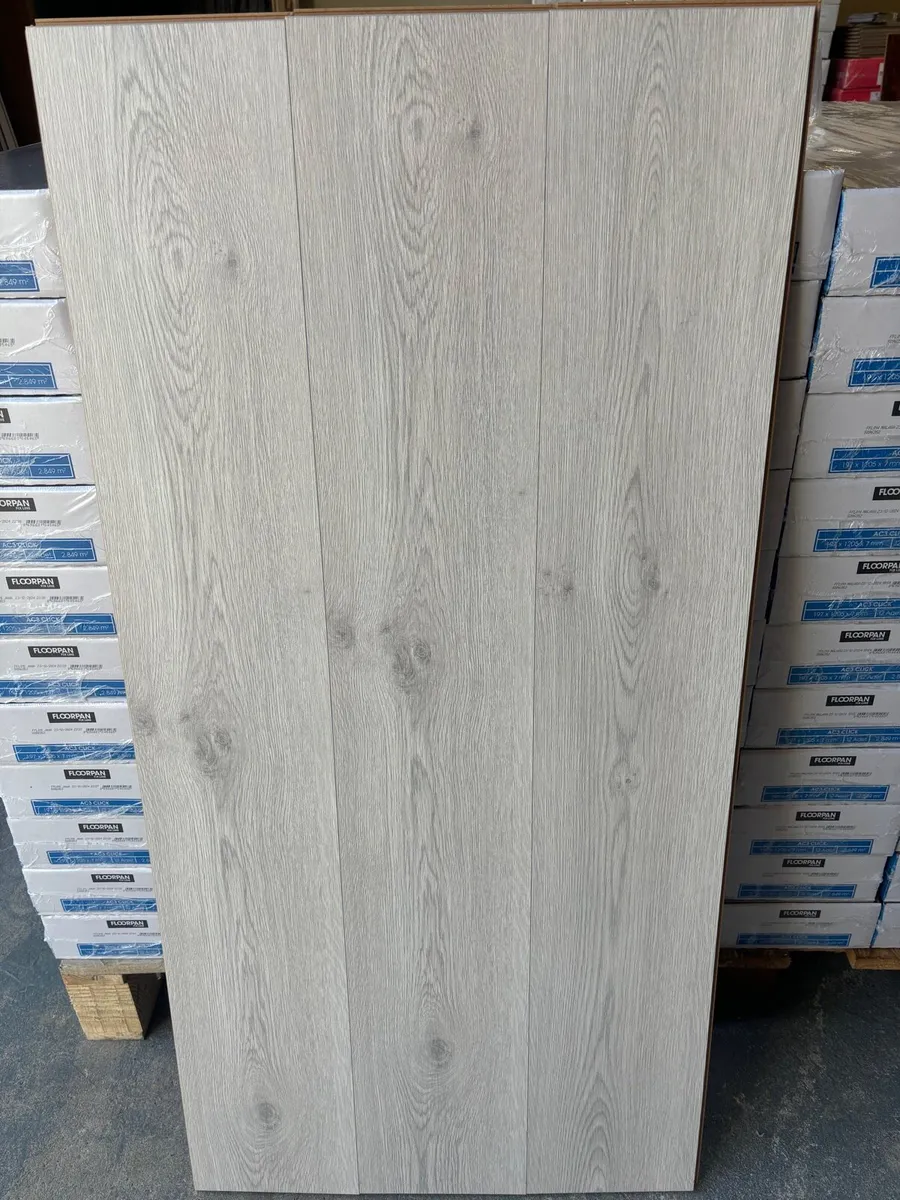 New 7mm Java Grey Laminated Flooring - Image 2