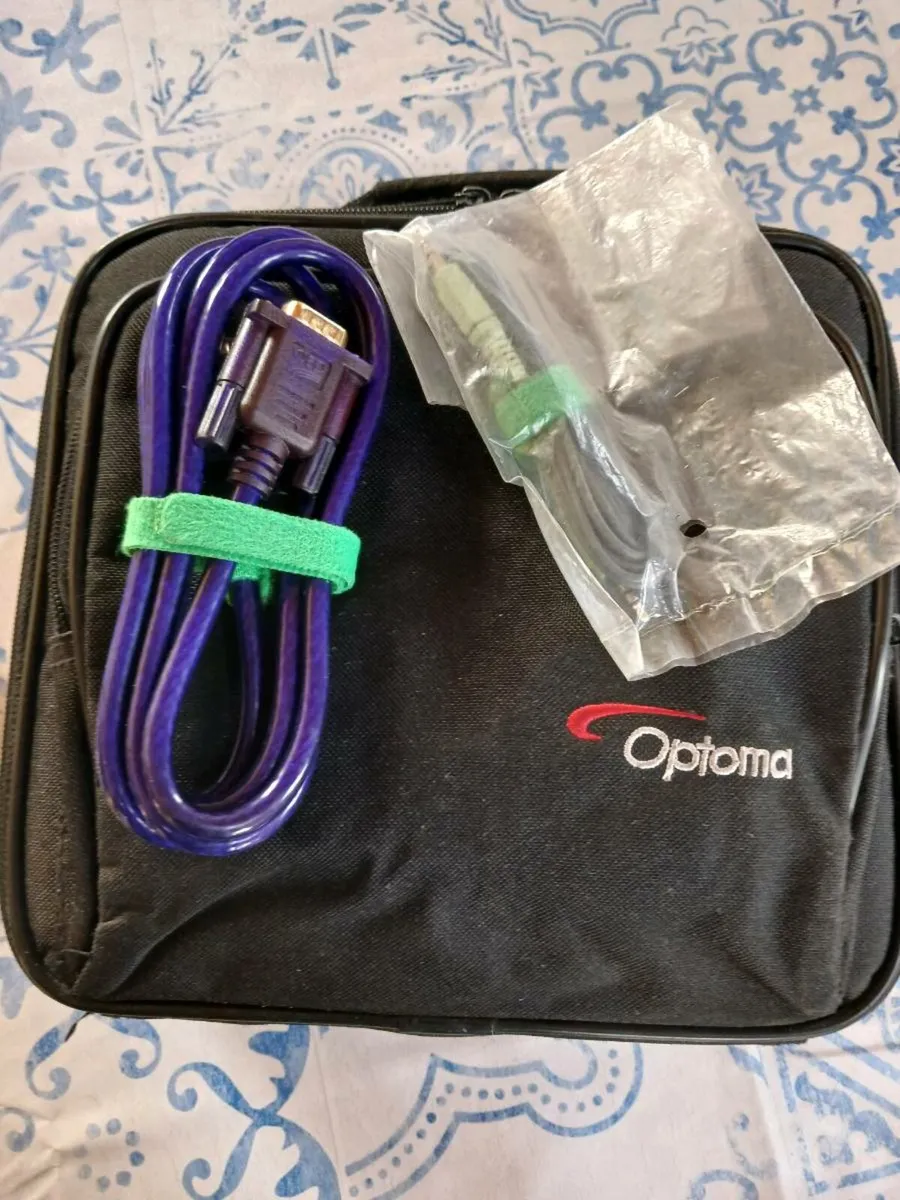Optoma projector - Image 3