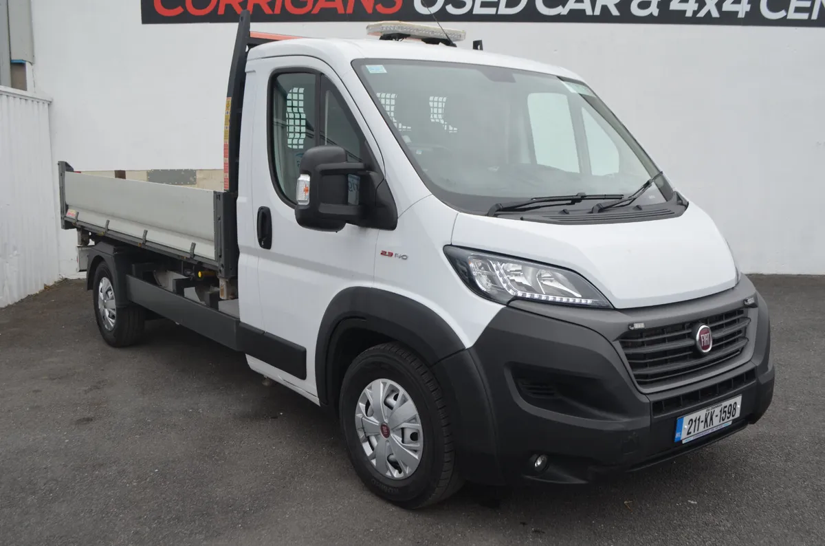 3 WAY TIPPER-LOW KMS-PRICE EXCLS VAT - Image 2