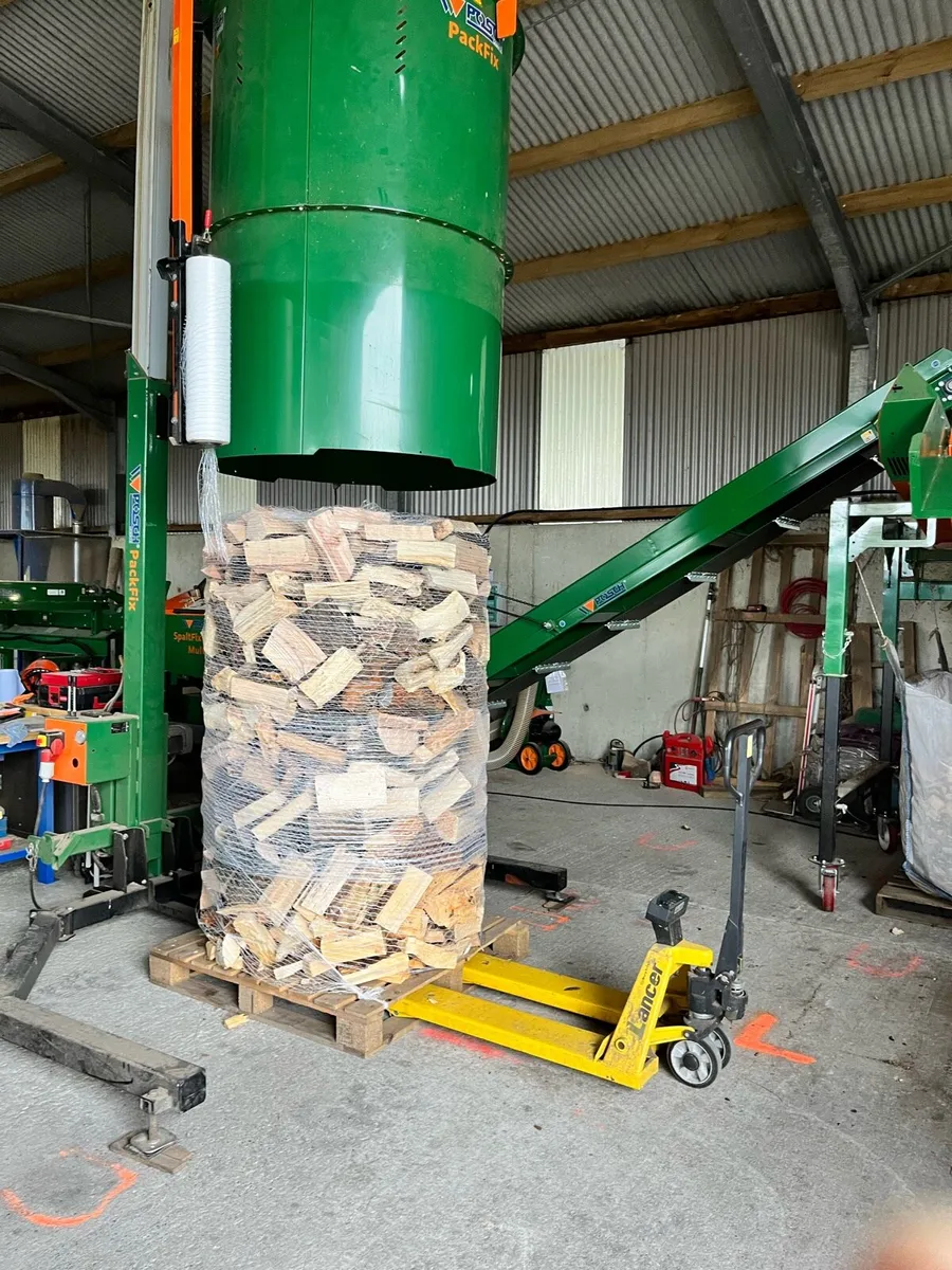 Ash air dried logs in 2 cbm wrapped for Sale - Image 2