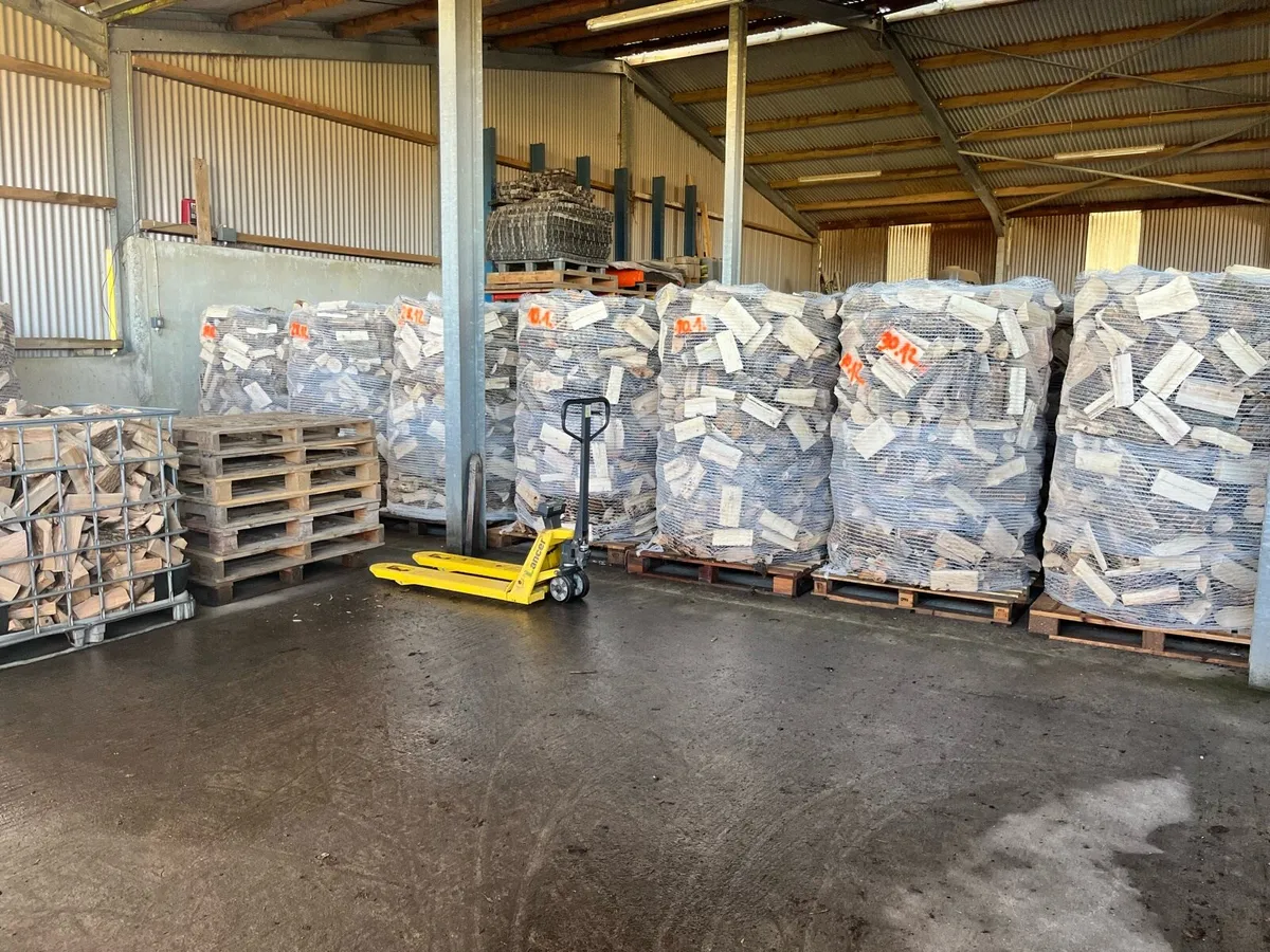 Ash air dried logs in 2 cbm wrapped for Sale - Image 4