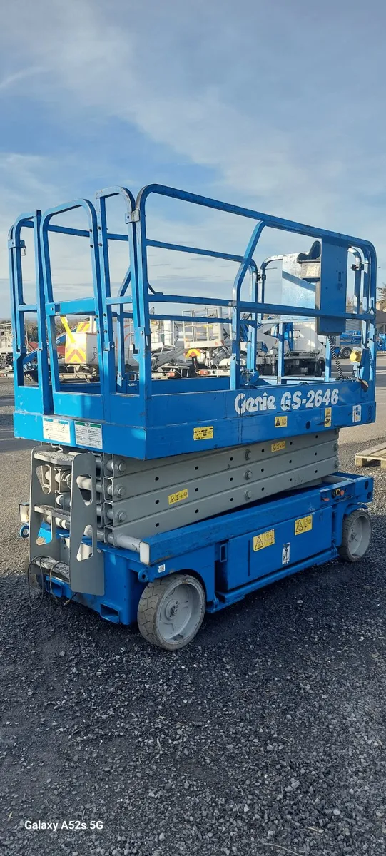 Scissor Lift Genie 2646 - Image 1