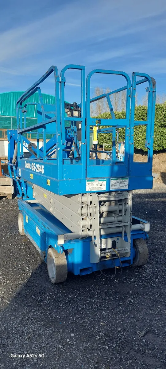 Scissor Lift Genie 2646 - Image 2