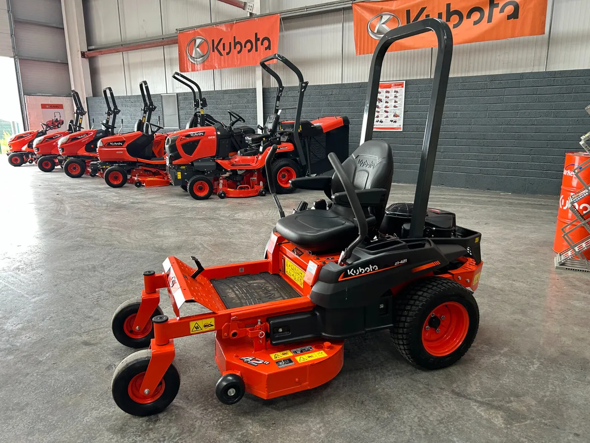 Kubota Z1-421 Zero Turn - Image 1