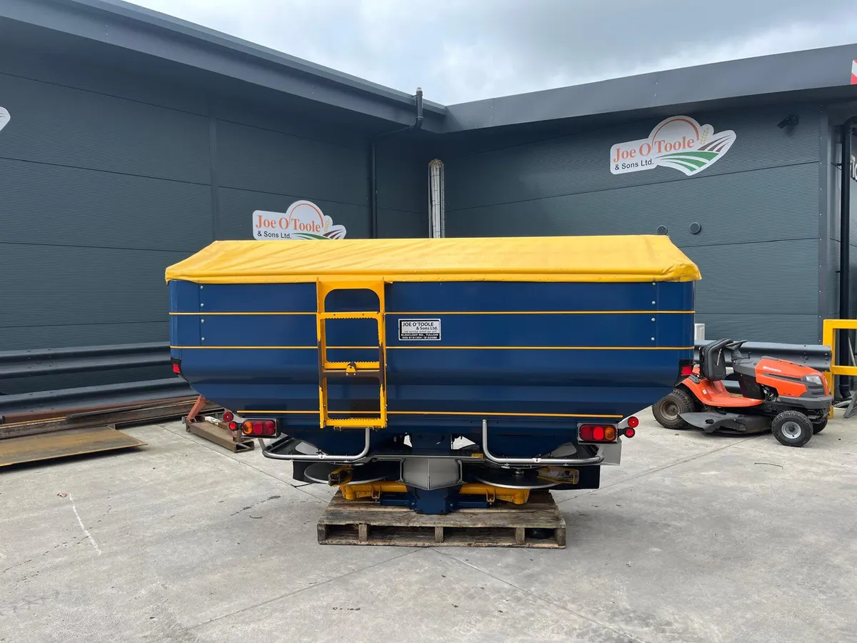 Bogballe M3W 3300 Litre Fertilizer Spreader - Image 1