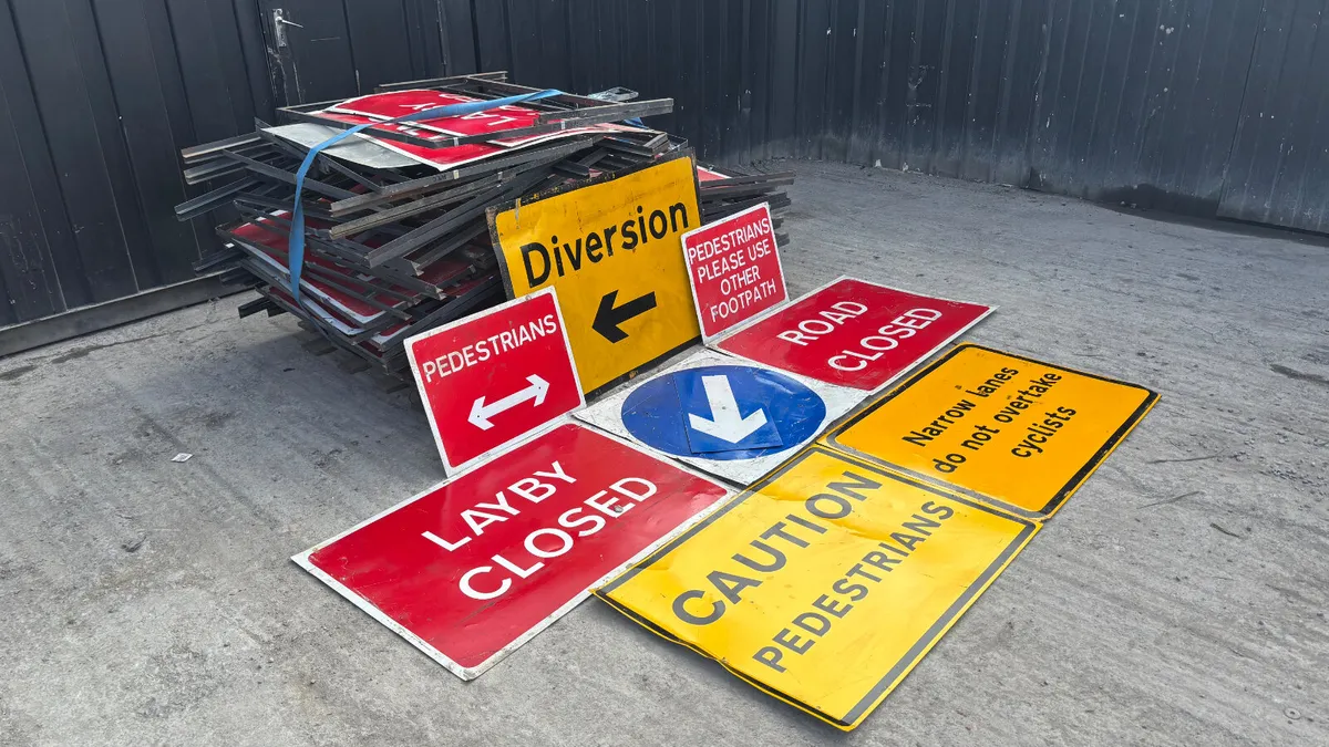 Large Selection of Road/Construction Signs - Image 2