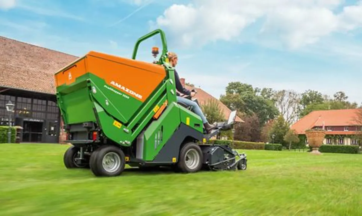 Amazone Groundcare Profihopper& Horse Hopper - Image 1