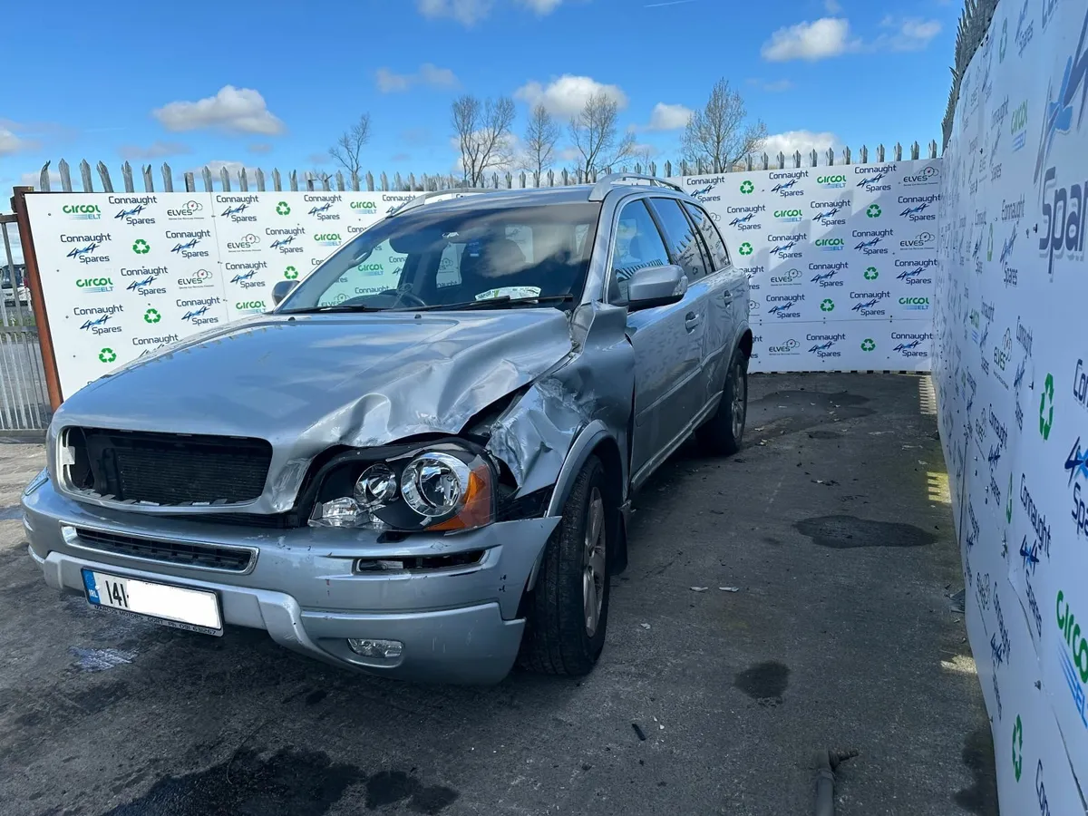 2014 XC90 2.4D JUST IN FOR BEAKING - Image 2