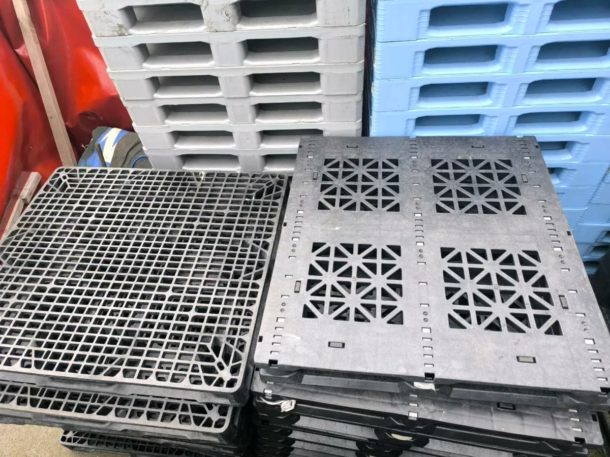Heavy duty plastic pallets - Image 1