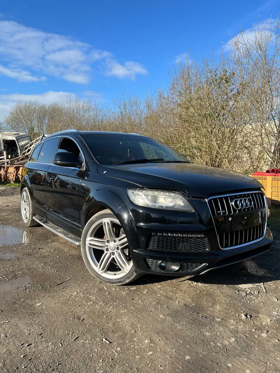 Breaking audi q7 3.0tdi 7 seats 4l s line 2011 - Image 1