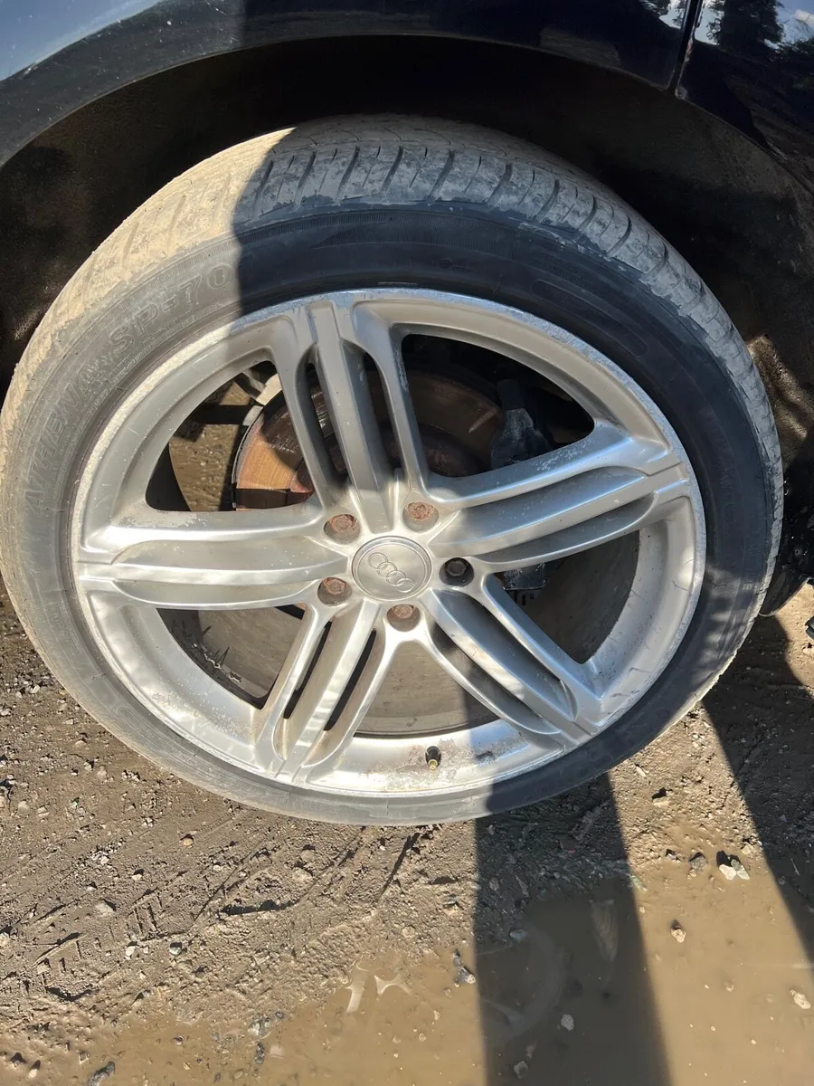 Breaking audi q7 3.0tdi 7 seats 4l s line 2011 - Image 3