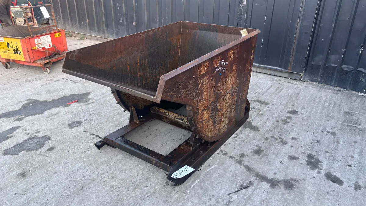 Tipping Skip to suit forklift - Image 3