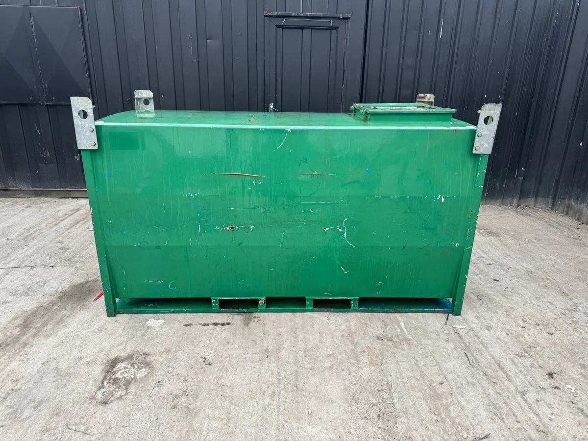 Western 2000L Fuel Bowser - Image 2