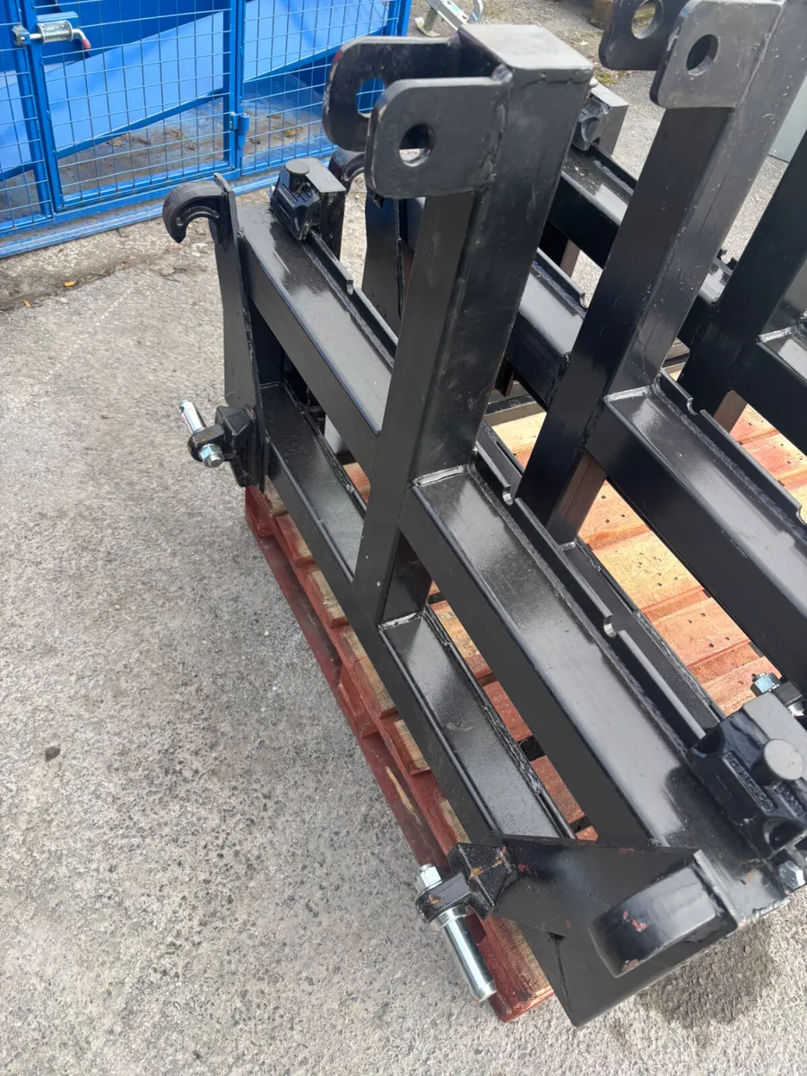 pallet fork 3 point linkage and euro brackets - Image 4