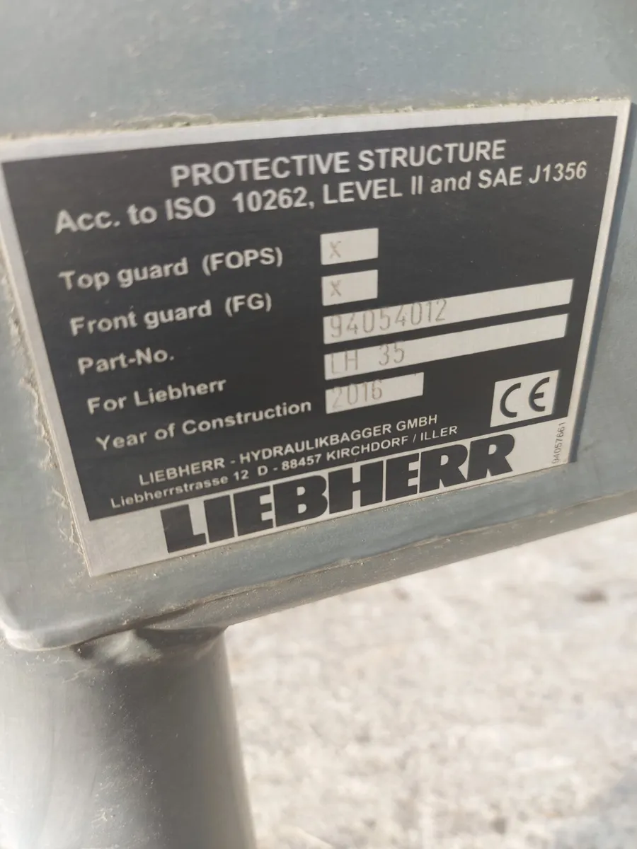 Excavator cab guard - Image 3