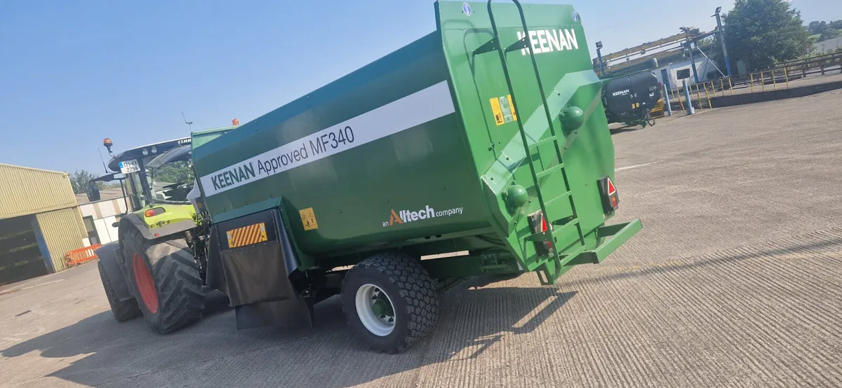 KEENAN Diet Feeders- used and approved - Image 1