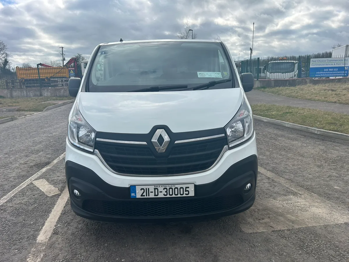 Renault Traffic - Image 2