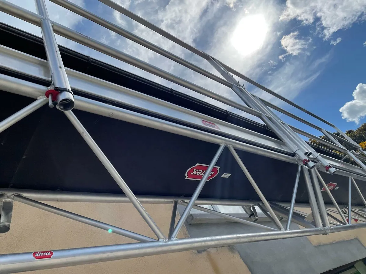 Self erect scaffolding - Image 2