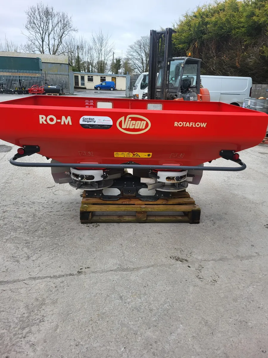 Vicon spreader - Image 1