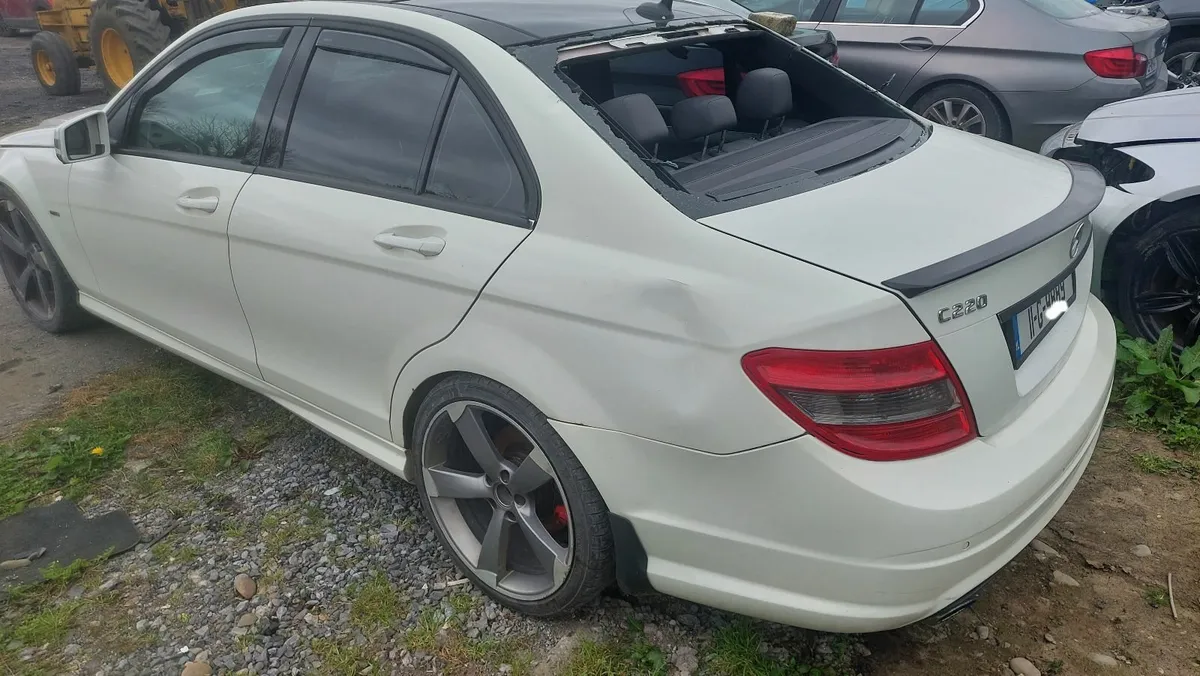Mercedes c220 amg - Image 3