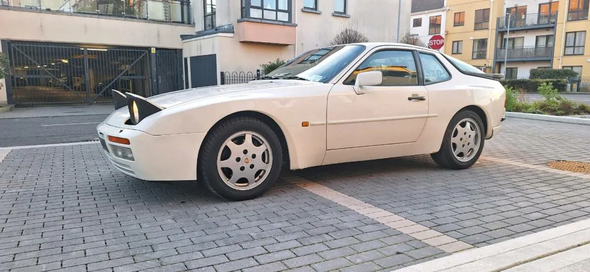 Porsche 944S immaculate condition - Image 4