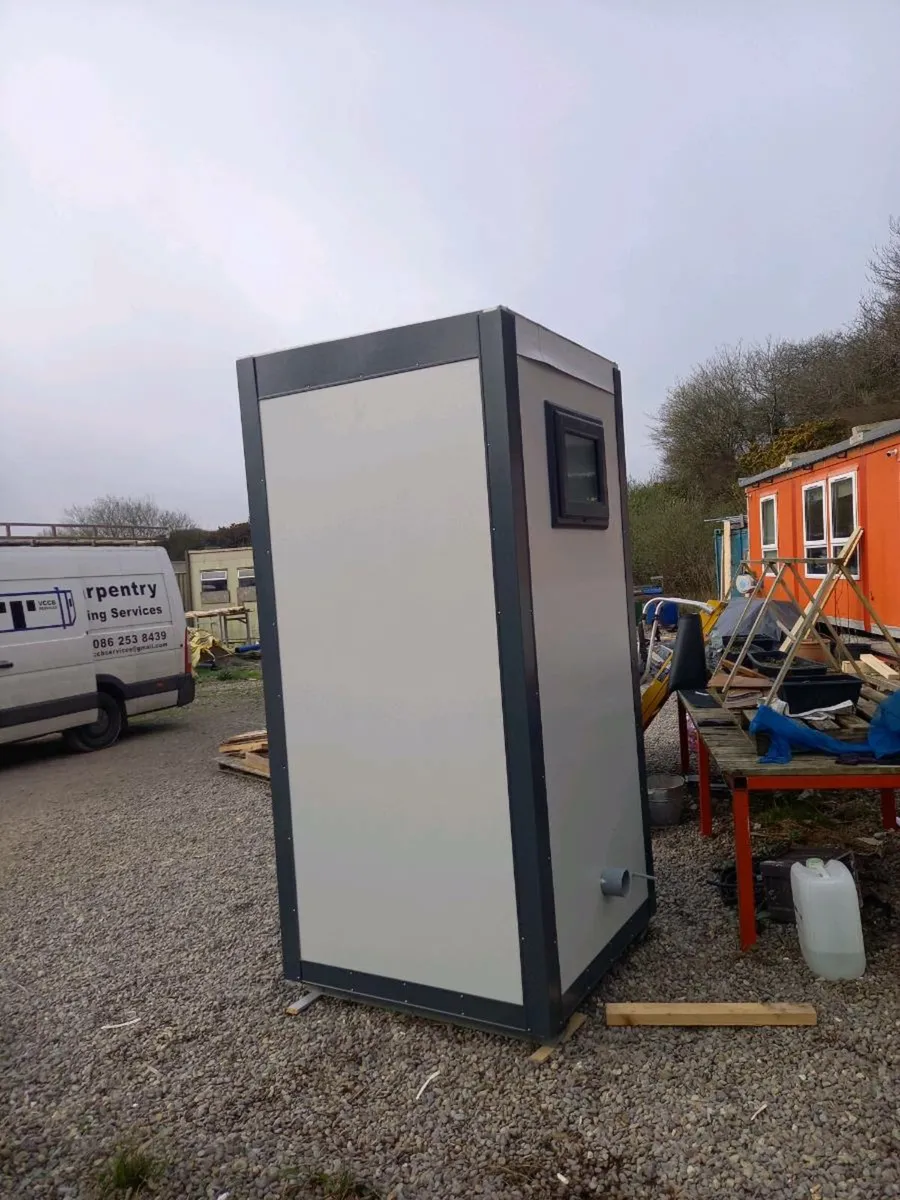Portable toilet - Image 2