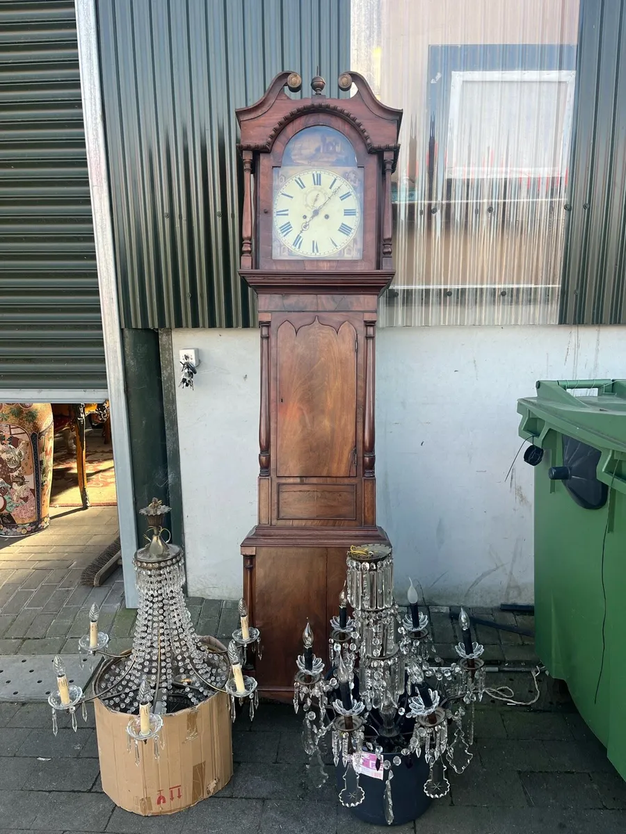 Terence Clifford Antiques. Sale - Image 2