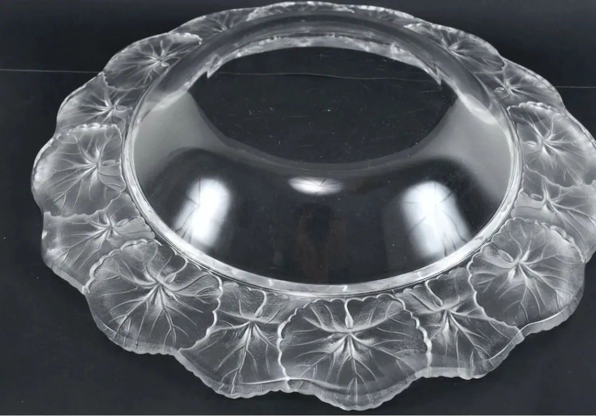 Large signed Lalique France leaf glass bowl - Image 2