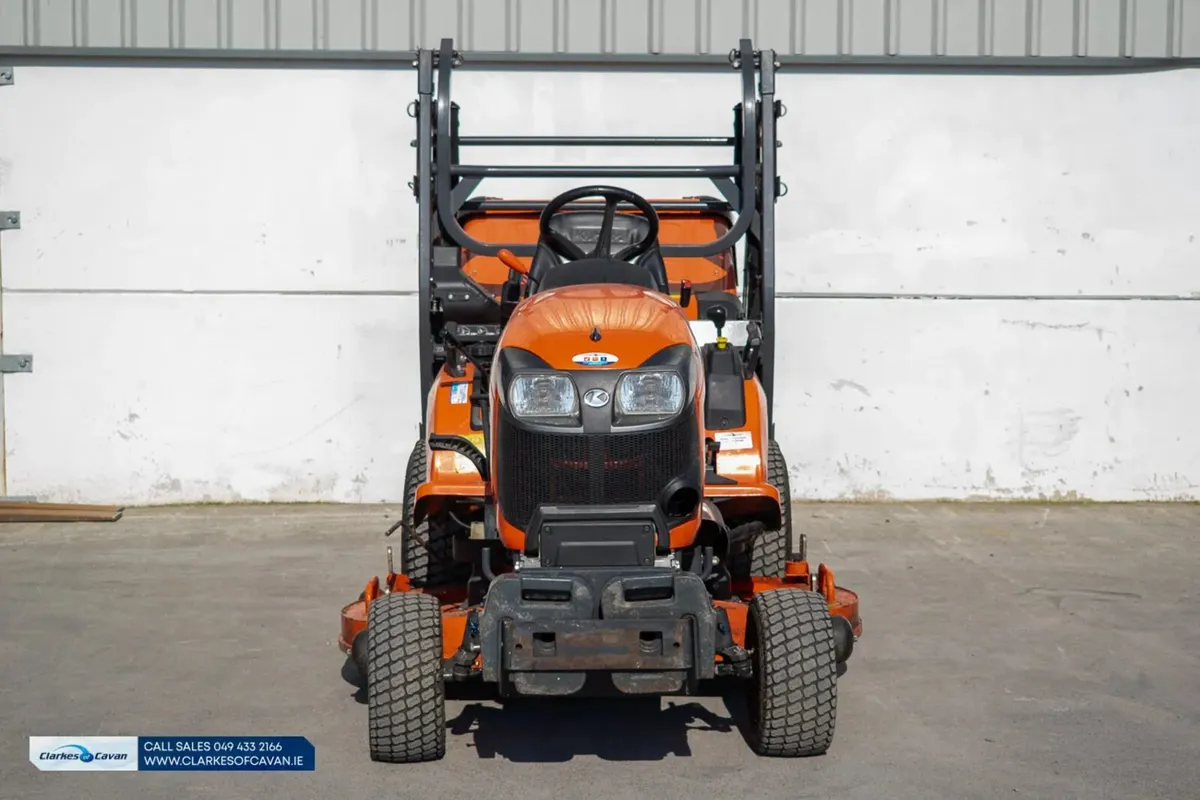 2021 Kubota G261HD Ride-on Lawnmower - Image 3