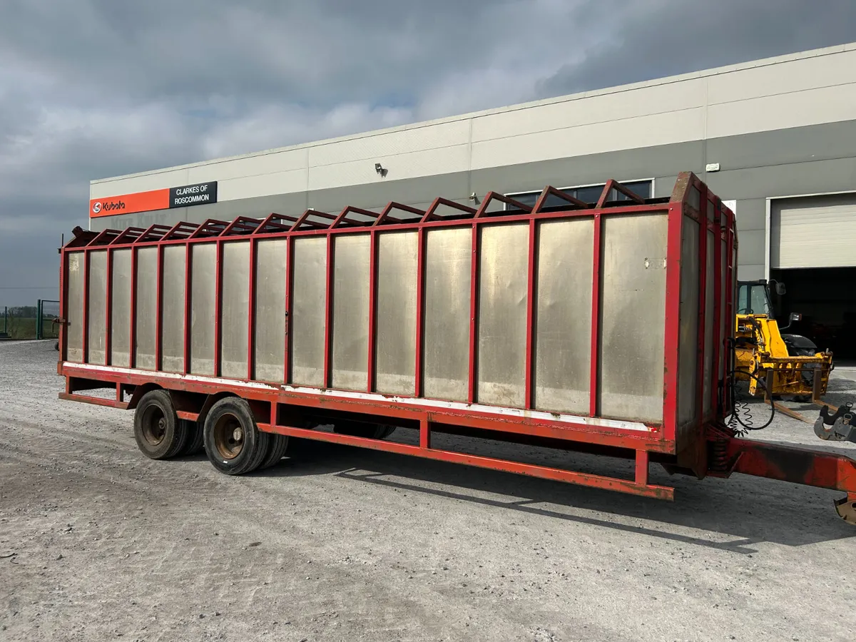 24ft Cattle Trailer - Image 1