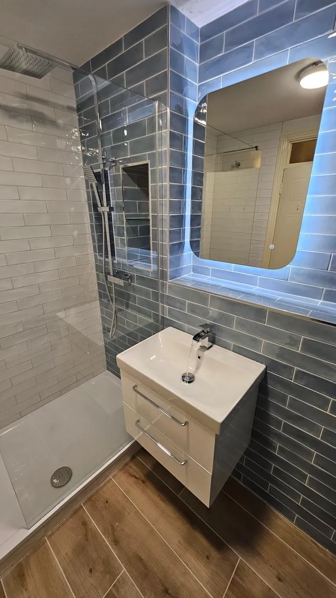 Bathroom renovation, Tiling… - Image 1