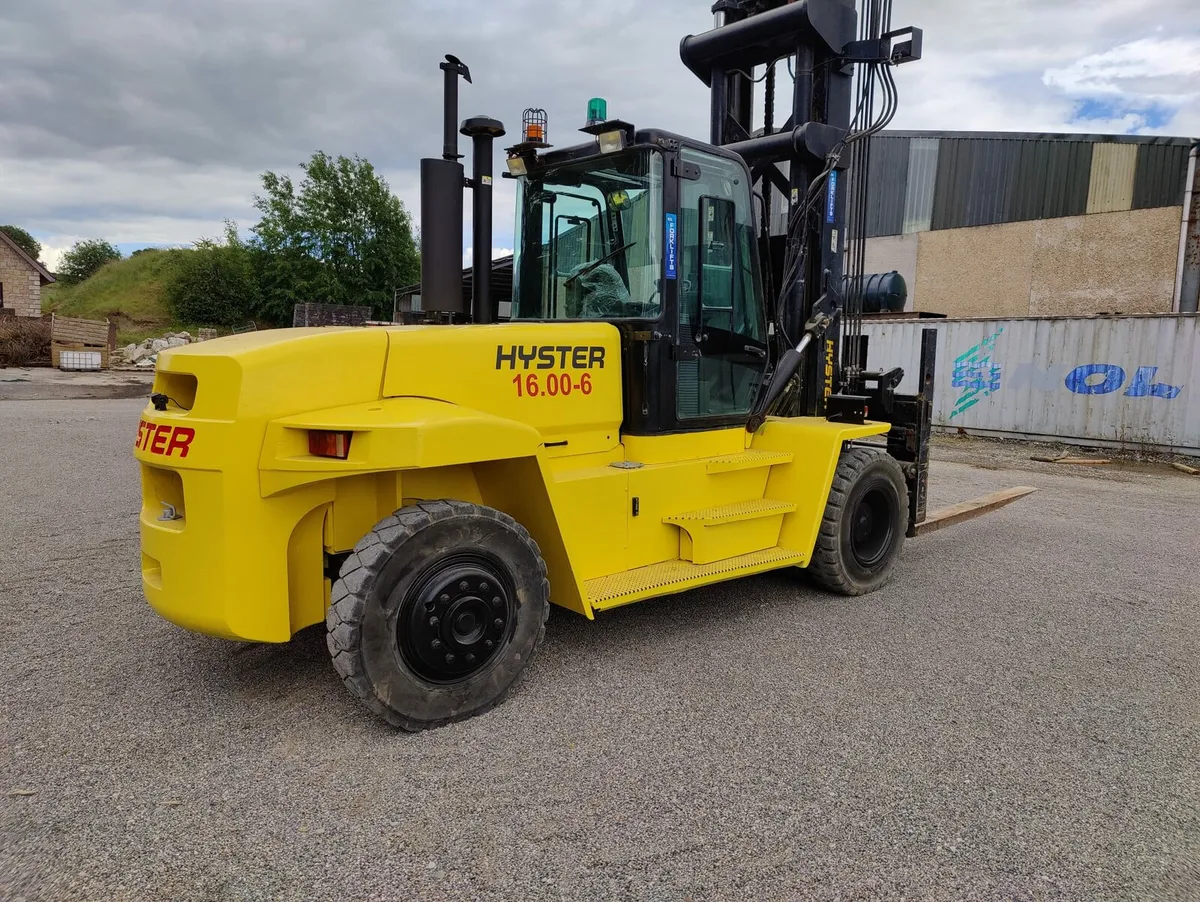 16 Ton Hyster forklift for hire - Image 2