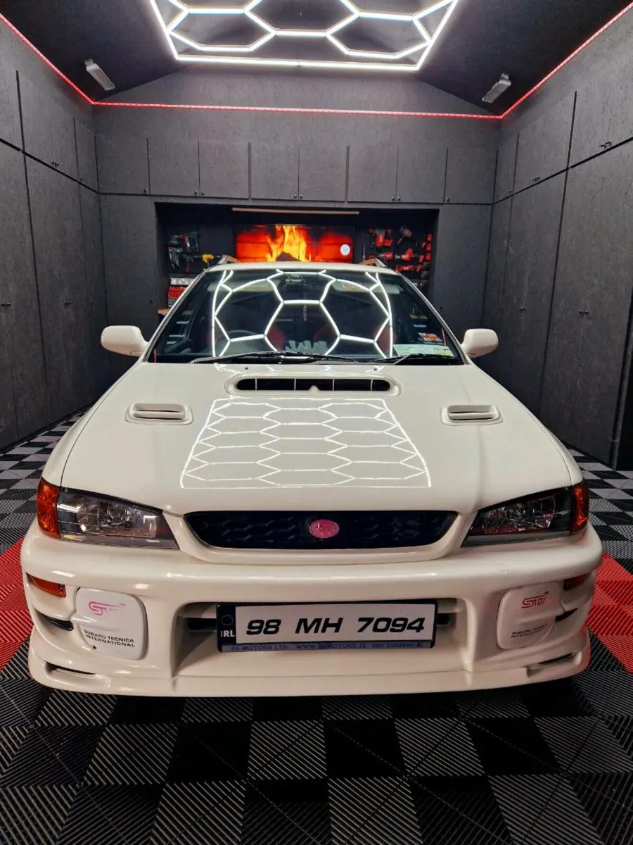 Subaru impreza JDM STI - Image 1