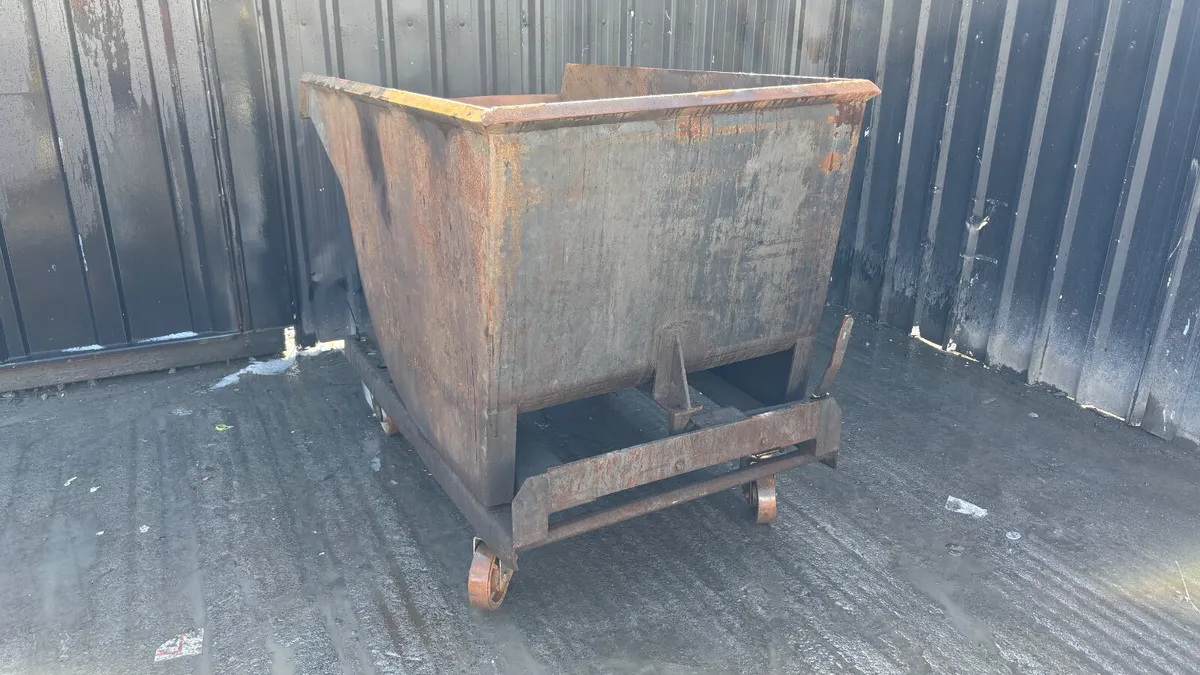 Tipping Skip to suit forklift - Image 4