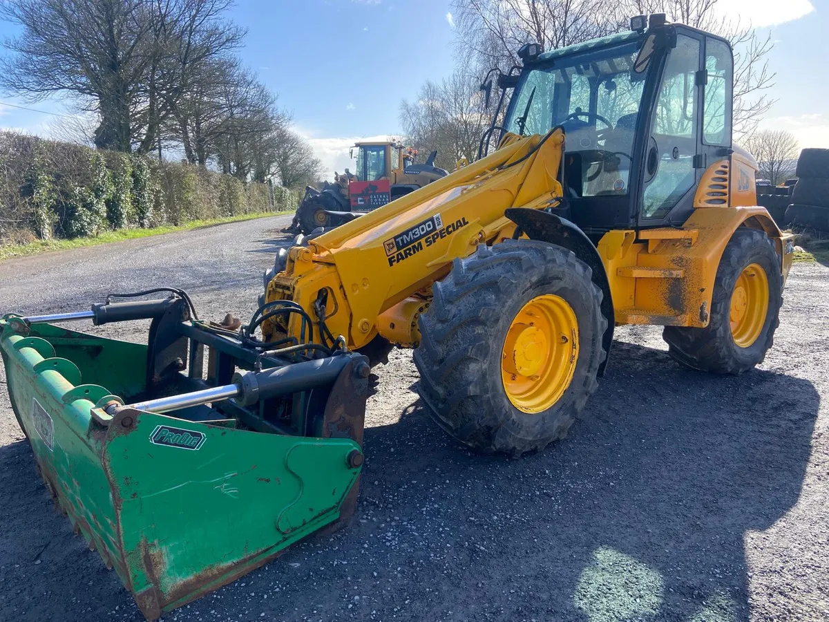 JCB TM 300 Articulated Teleporter - Image 1