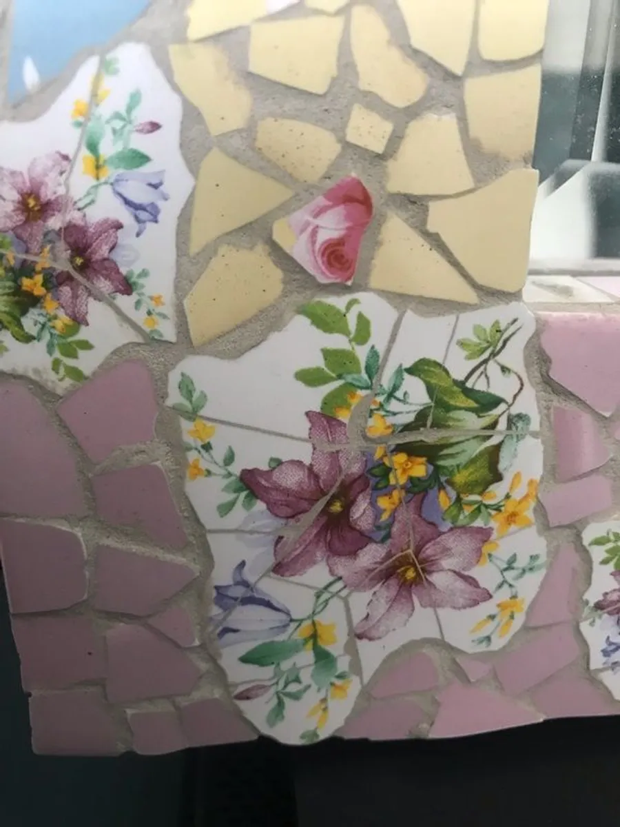 1/2 PRICE Ceramic mosaic flowered mirror 19" x 13" - Image 3