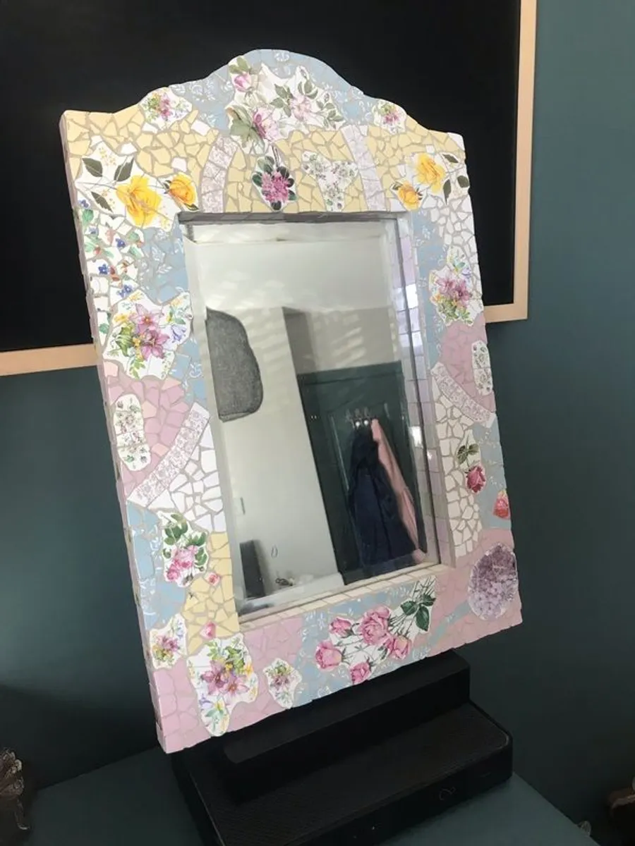1/2 PRICE Ceramic mosaic flowered mirror 19" x 13" - Image 4