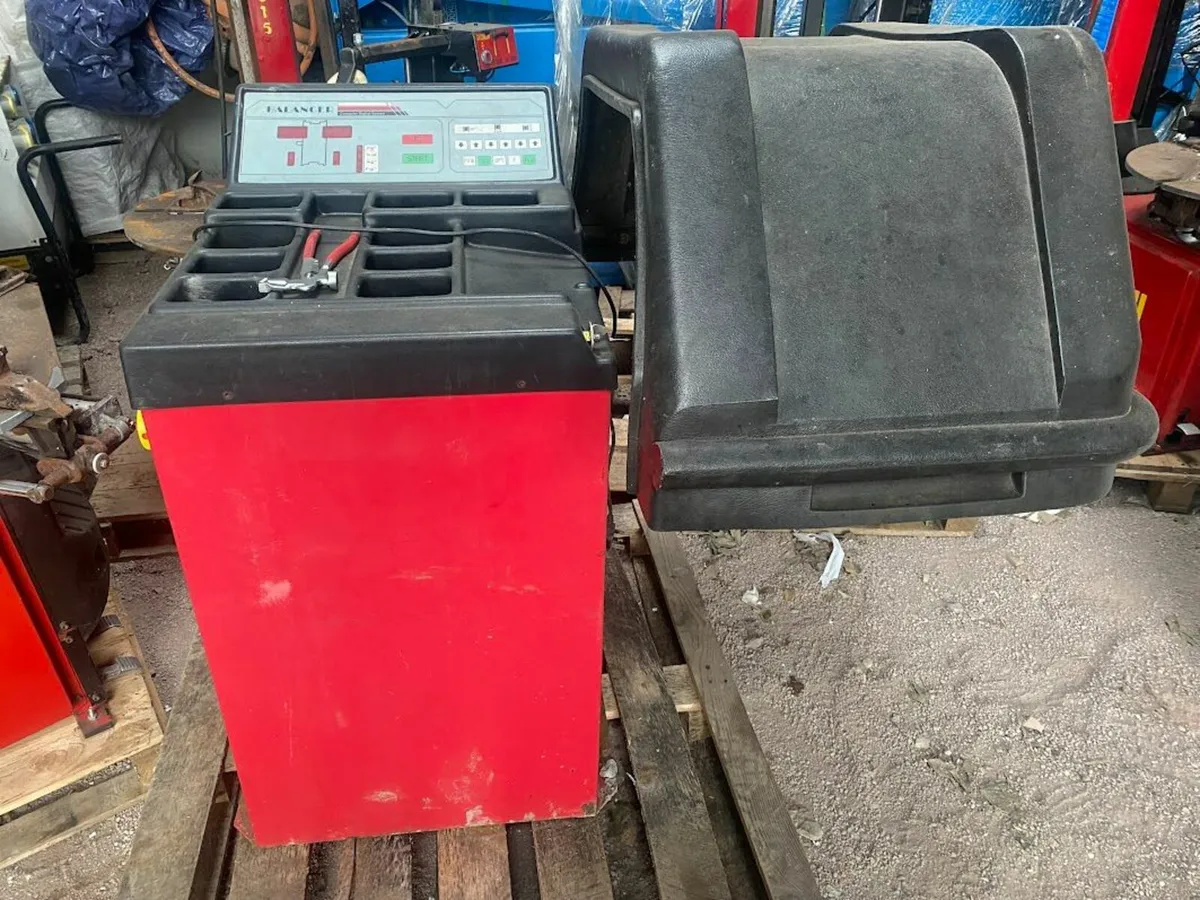 Wheel Balancer - Image 1