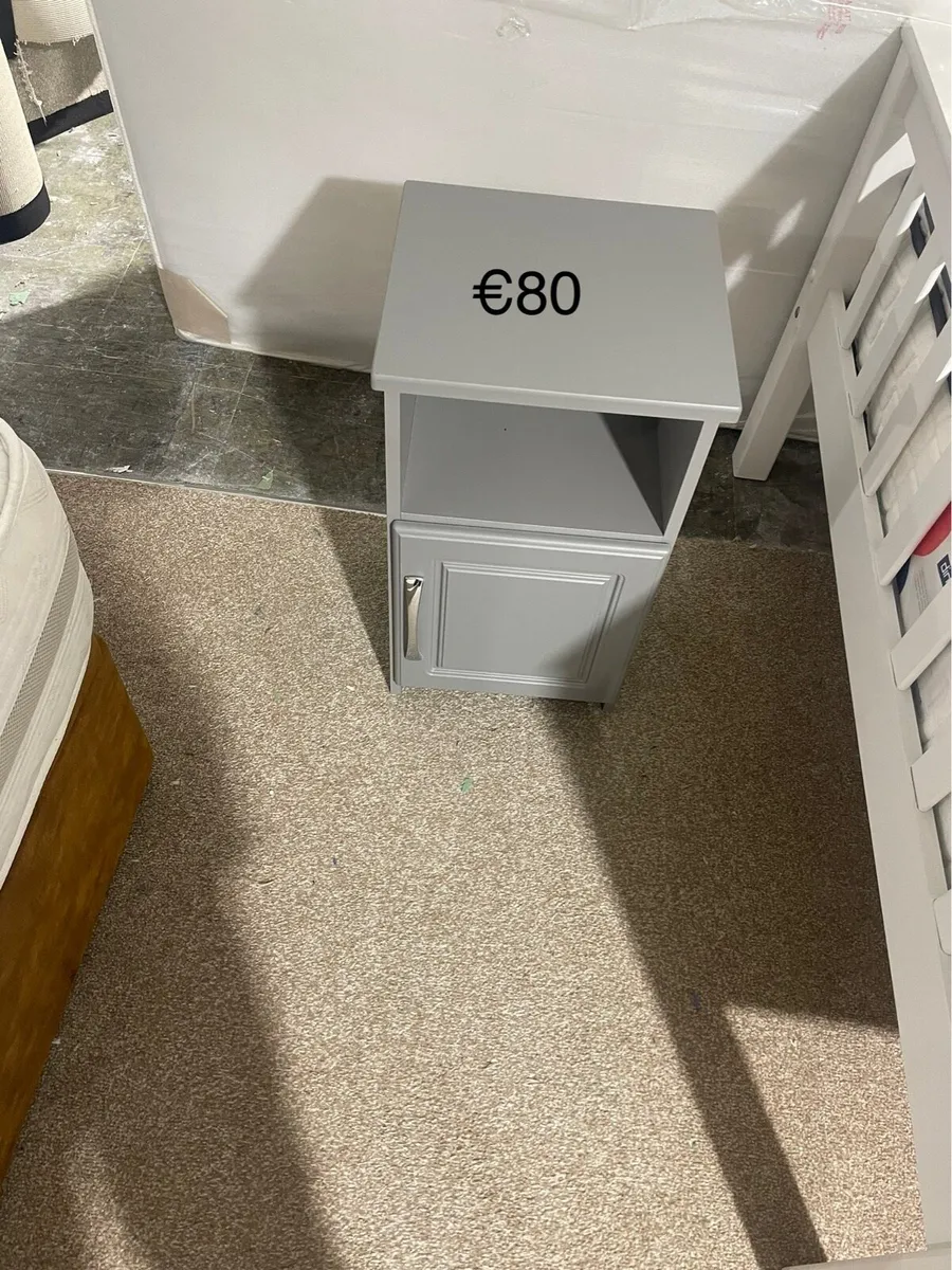 Carpet luxury bedding and furniture - Image 4