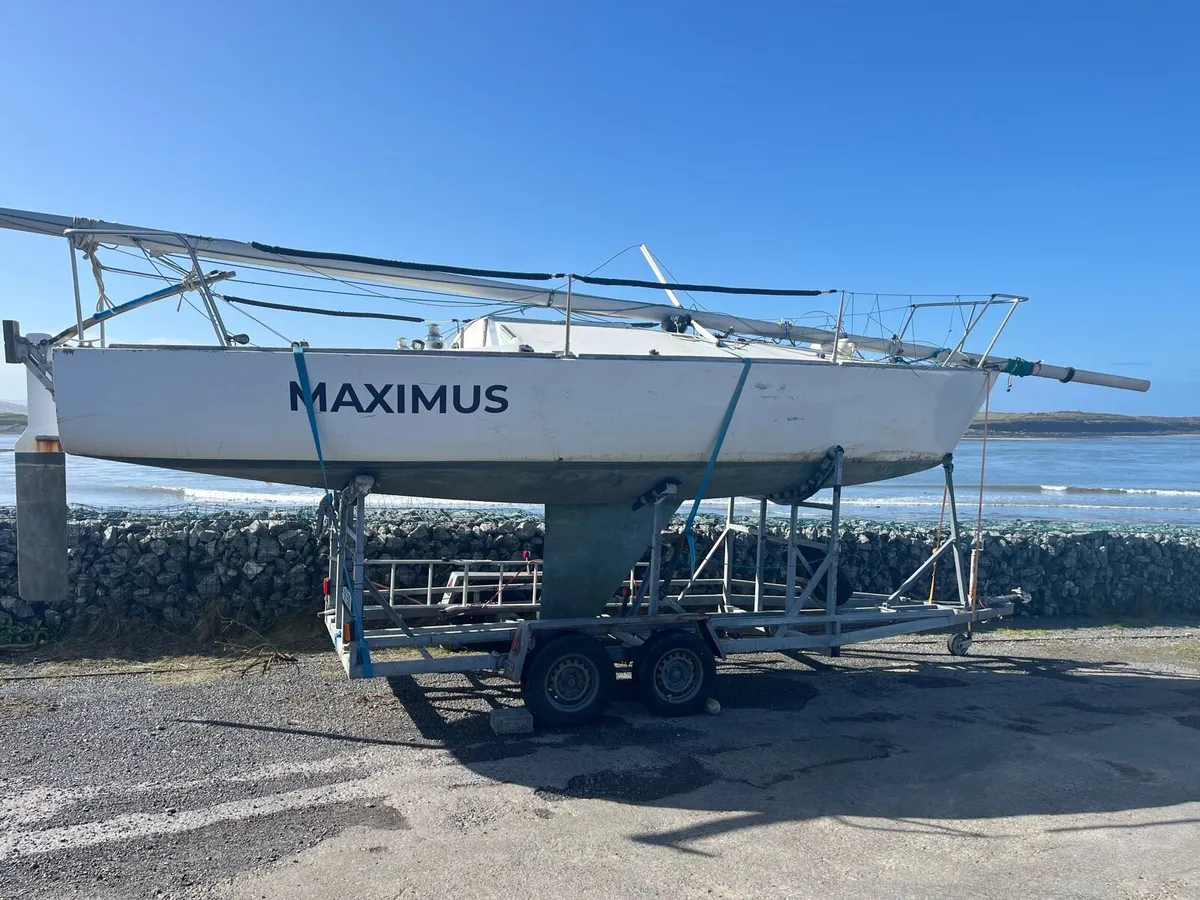 J24 Sail Boat - Image 2