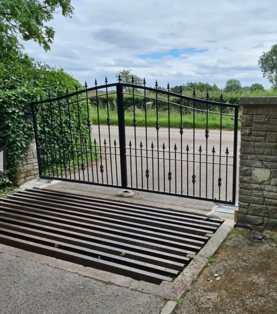 Gates, Railings, Fencing - Image 1