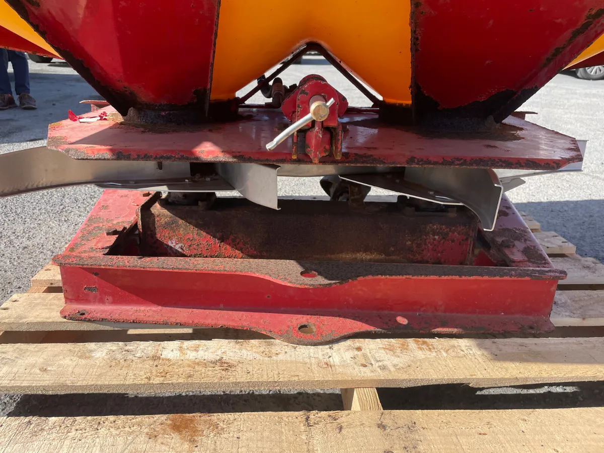 Teagle XT46 Fertiliser spreader - Image 4