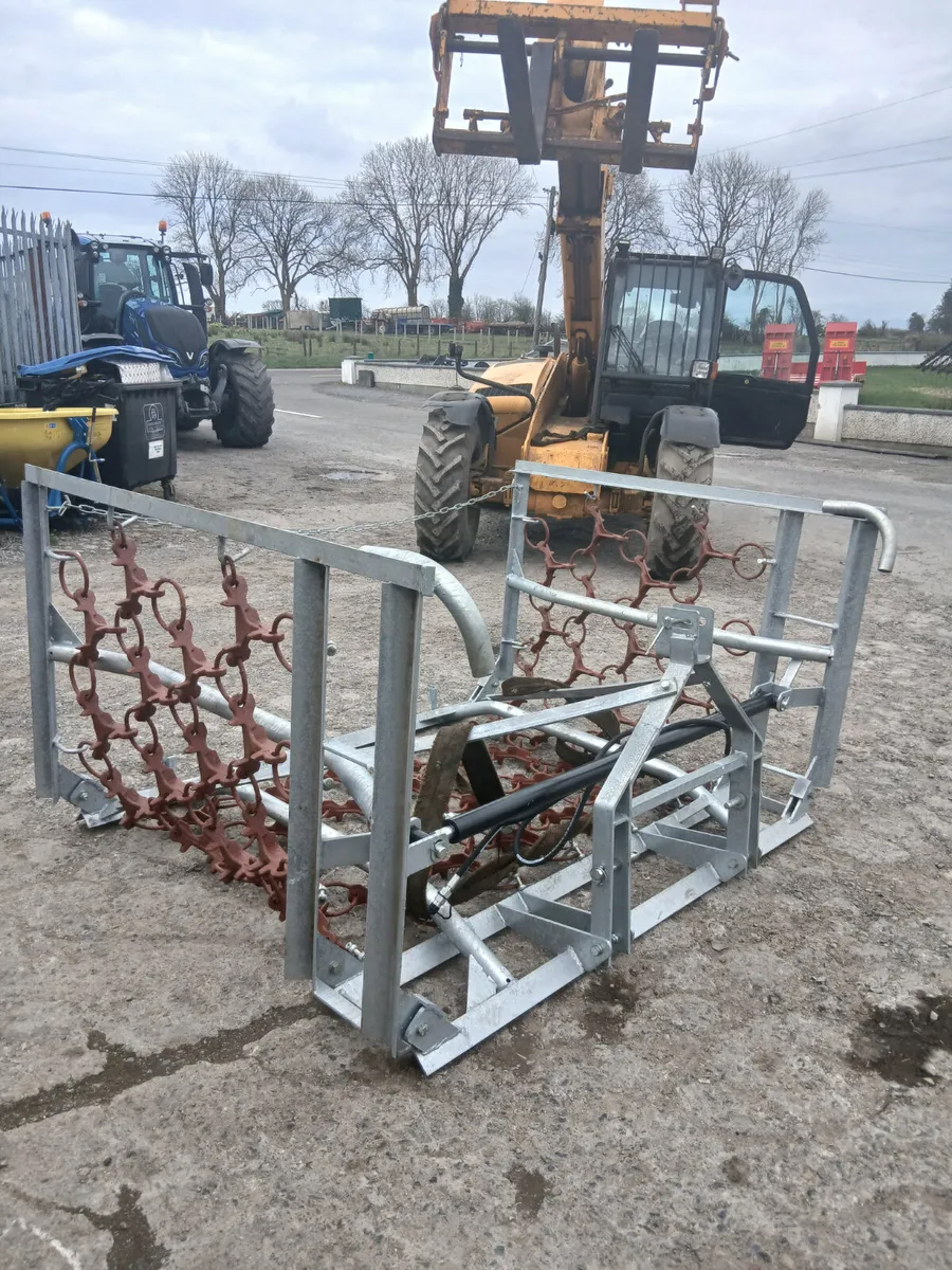 Galvanised 4m hyd chain harrow. - Image 3