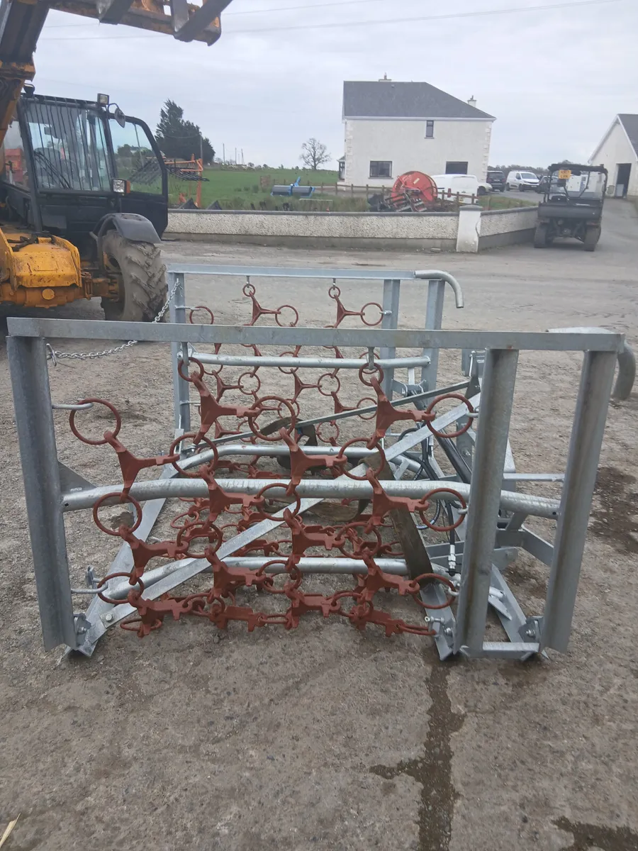 Galvanised 4m hyd chain harrow. - Image 4