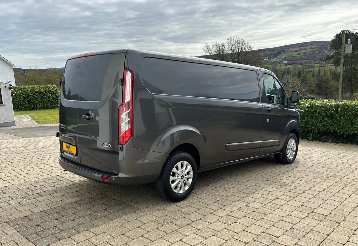 2021 (212reg) Ford Transit Custom Limited LWB - Image 4