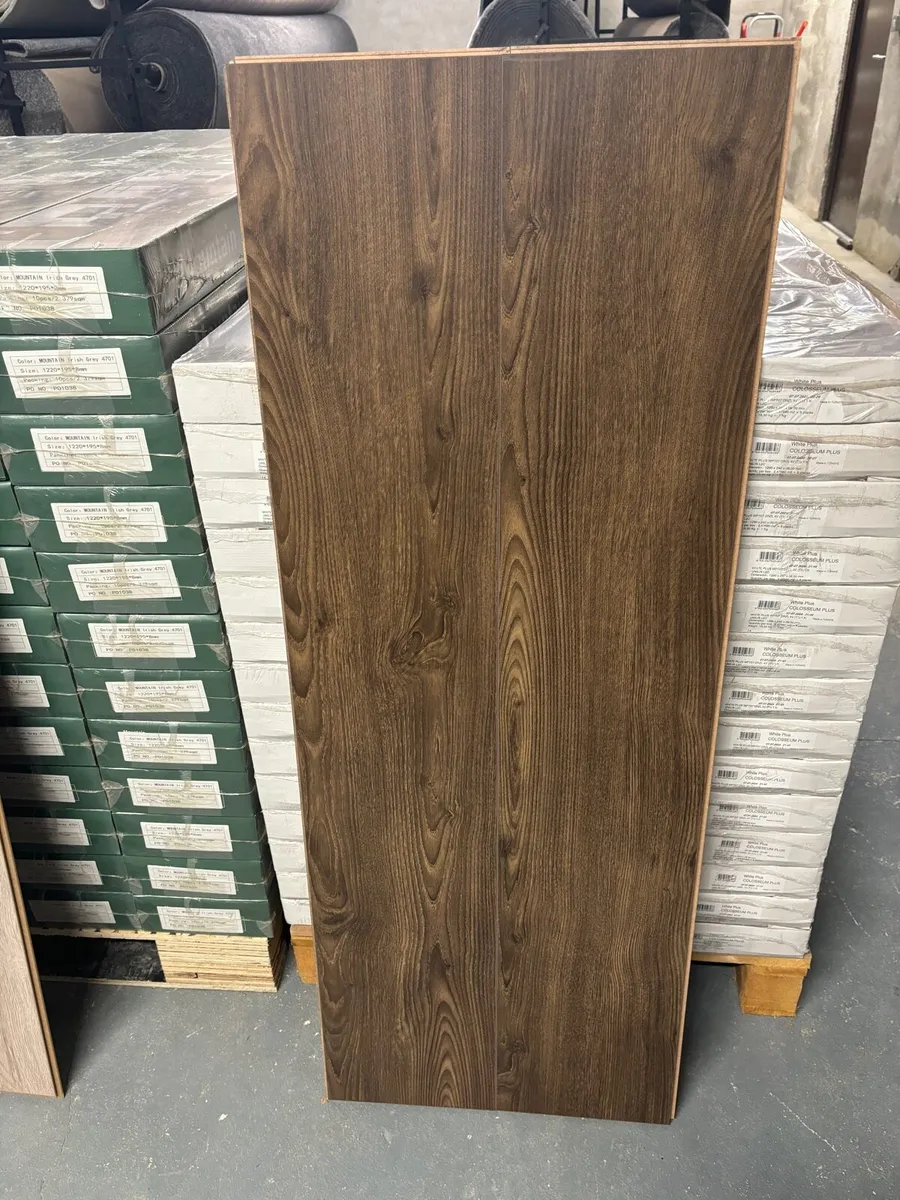 New 8mm Beige Laminated Flooring - Image 3