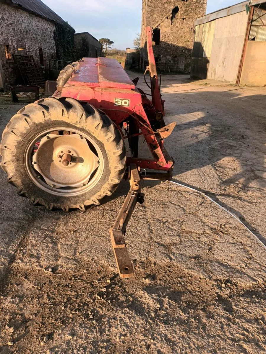 Mf 30 Corndrill - Image 1