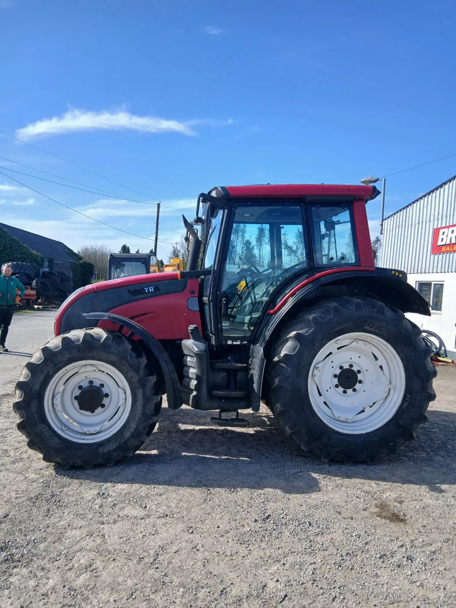 2010 Valtra N111 for sale. - Image 3